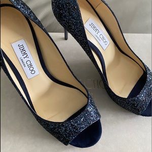 Beautiful!! I wear them ones. Like New.